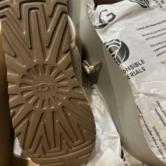 UGG Lowmel Sand Suede Sneakers Women's sizes Brand NEW!!! - Picture 3 of 6